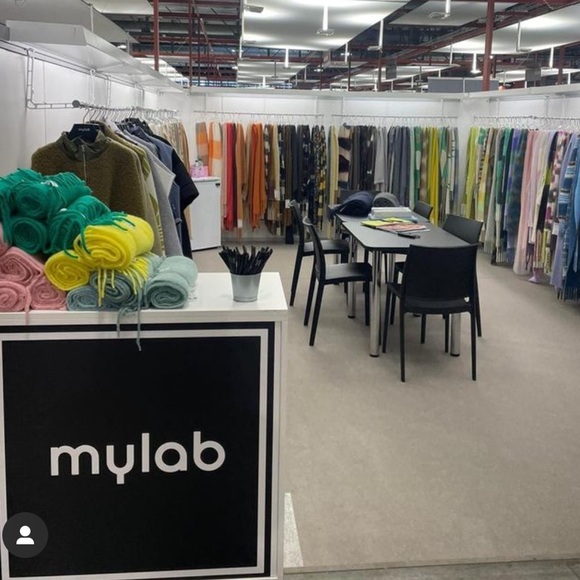 mylab Italy Alpaca scarf in soft blue 🩵 - Picture 5 of 6